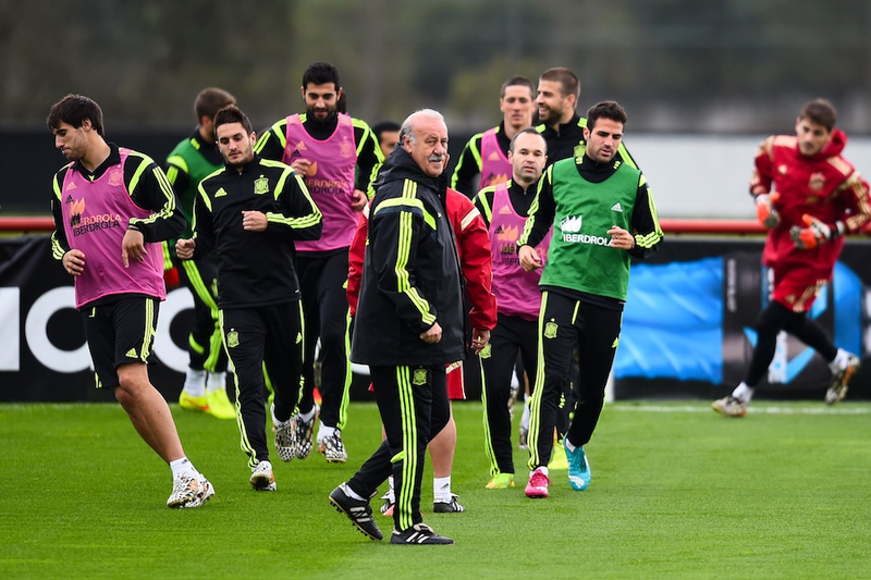 Illustration for article titled Chelsea And Spain Are Locked In A Dumb War Neither Can Win